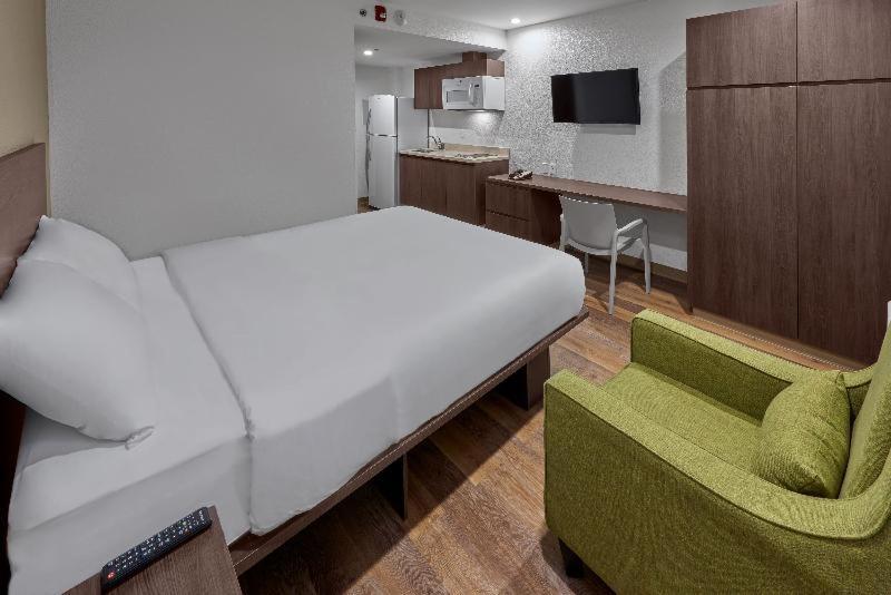 Extended Suites Saltillo Galerias Szoba fotó